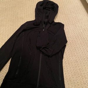 Ruffle lightweight scuba